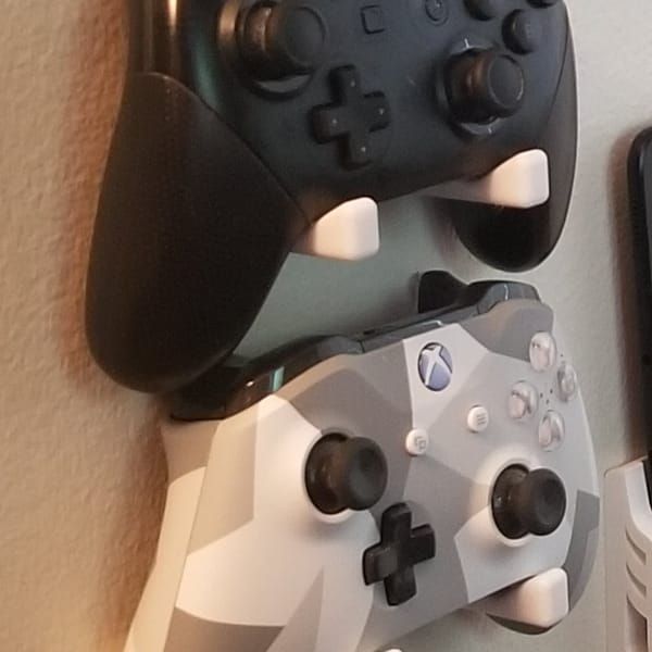 Controller mount (Switch, Xbox, PS4)