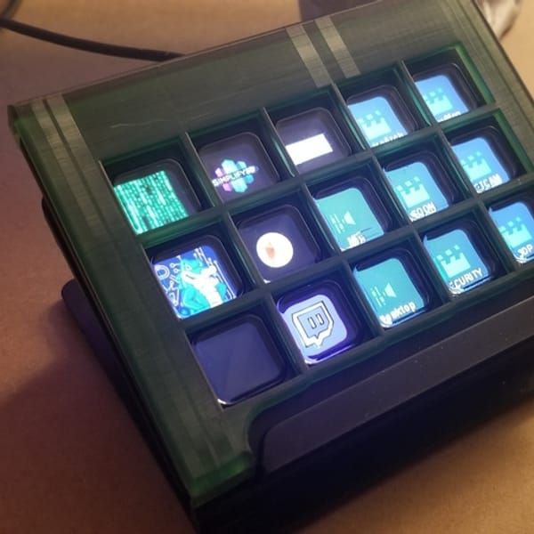 Elgato Stream Deck faceplate (15-key)