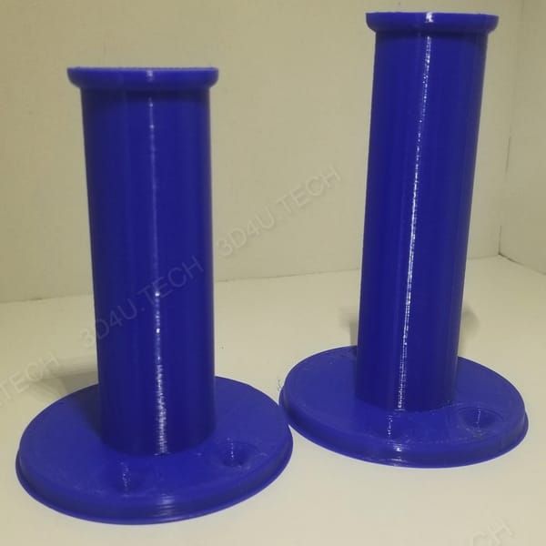 Filament spool wall mount